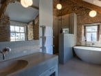 Contemporary bathrooms Contemporary bathrooms